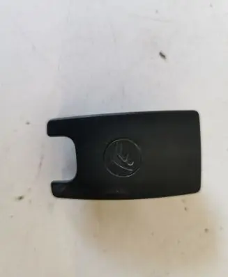 Audi A6 C7 ISOFIX cover 4G8887187