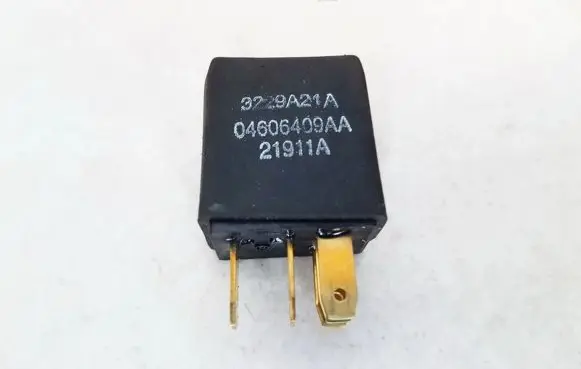 Chrysler 300M Other relay 3229A21A 04606409AA