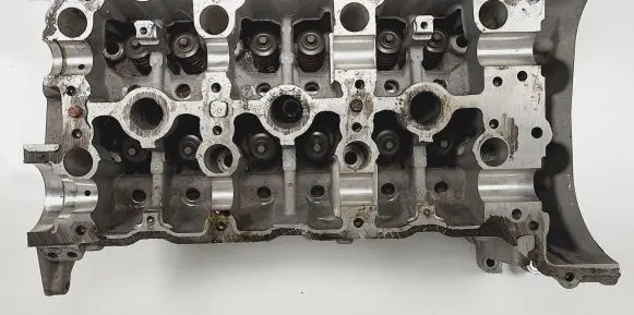 Mercedes-Benz E W211 Engine head R2720162201