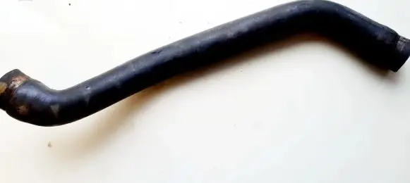 Volkswagen PASSAT B3 Engine coolant pipe/hose