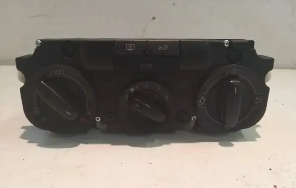 Volkswagen Golf V Climate control unit 742153