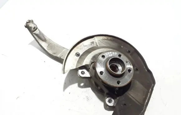 Volvo S60 Front wheel hub 31681601