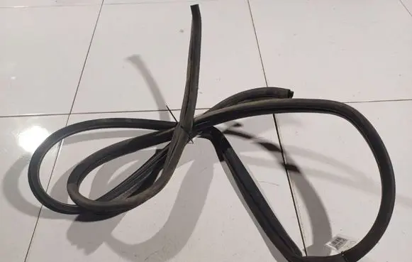 Fiat Ulysse Rubber seal front coupe door 