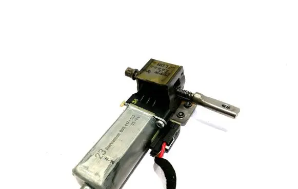 Volkswagen Touareg I Seat adjustment motor 0390203220 906002102