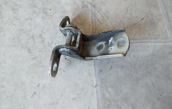Lexus IS 220D-250-350 Rear door upper hinge