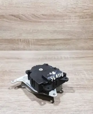 Toyota Avensis T250 Air flap motor/actuator MF11380