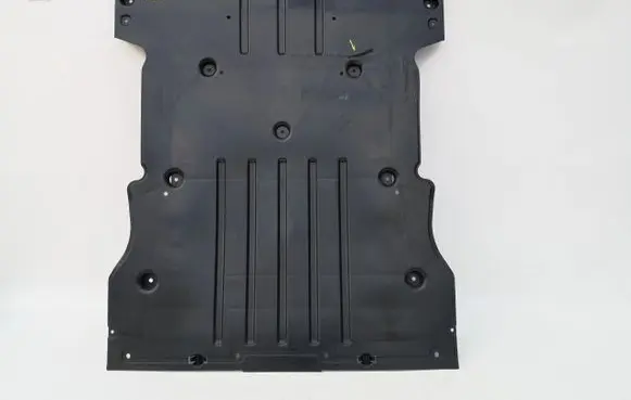 Volkswagen ID.3 Engine splash shield/under tray 1EA825236C