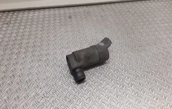Volvo S60 Windscreen/windshield washer pump