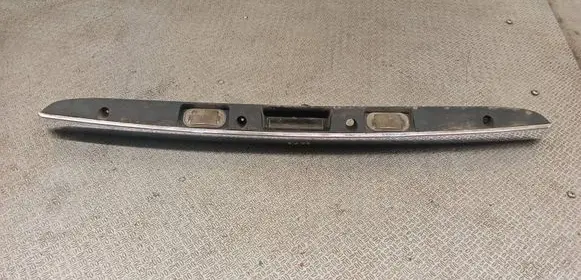 Mercedes-Benz B W245 Trunk door license plate light bar 