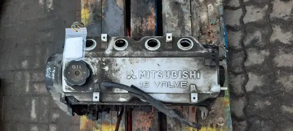 Mitsubishi Carisma Engine