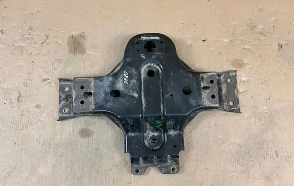 Volkswagen Amarok Gearbox mounting bracket
