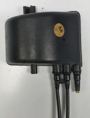 Mercedes-Benz COMPAKT W115 Fuel tank valve 