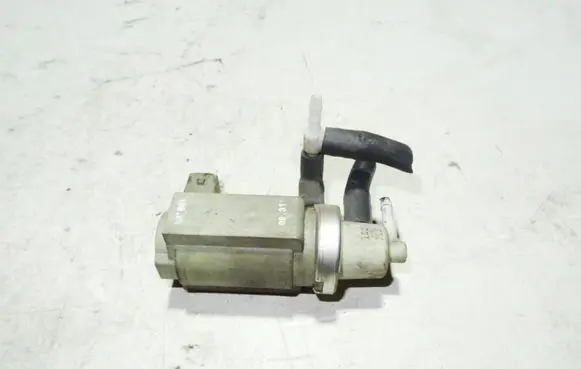 Audi A6 S6 C5 4B Turbo solenoid valve 059906627A