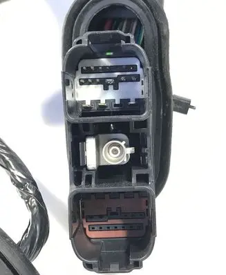 Chrysler Pacifica Front door wiring loom P68401638AA