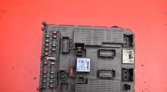 Citroen C5 Fuse box set 9649301680