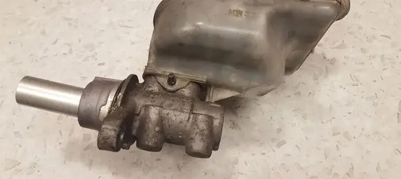 Ford Transit Master brake cylinder 0204Y24132