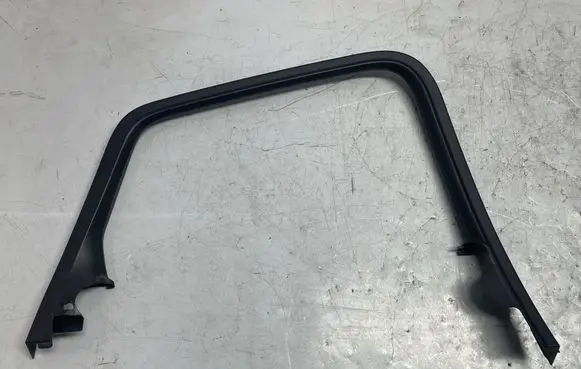 Opel Astra J Rear door glass trim molding 13264861