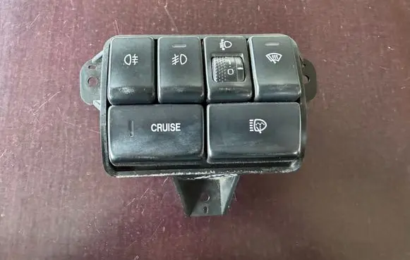 Subaru Forester SG A set of switches 66211SA220