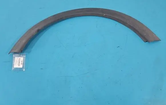 Volvo C30 Rear arch trim 30744045RH IMPRK1554358