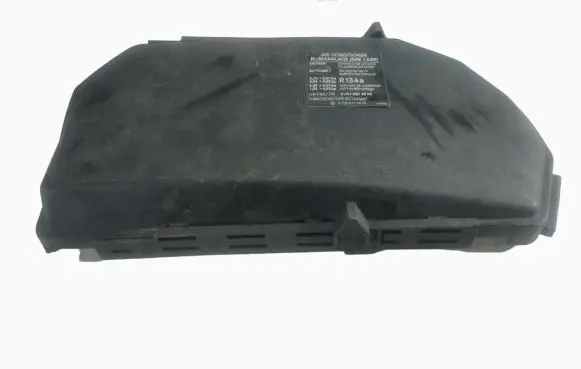 Mercedes-Benz S W220 Fuse box cover 2205400182