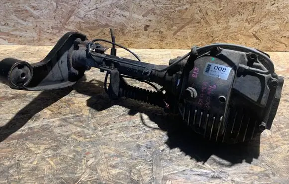 Mitsubishi L200 Front differential 