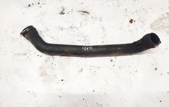 Engine coolant pipe/hose