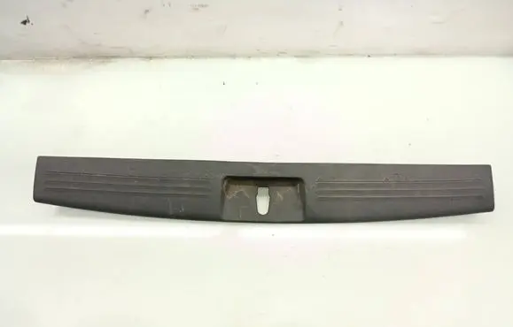 Dodge Nitro Trunk/boot sill cover protection 5KG79TRMAA