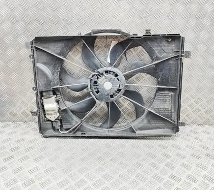 Mercedes-Benz GLA W156 X156 Radiator cooling fan shroud A2465000064 0130308425