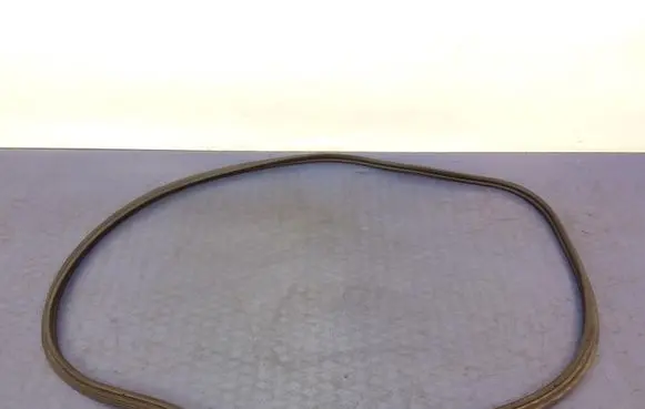 Cadillac CTS Trunk rubber seal (body) 