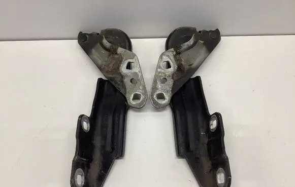 Ford Galaxy Engine bonnet/hood hinges EM2BR16800 EM2BR16801