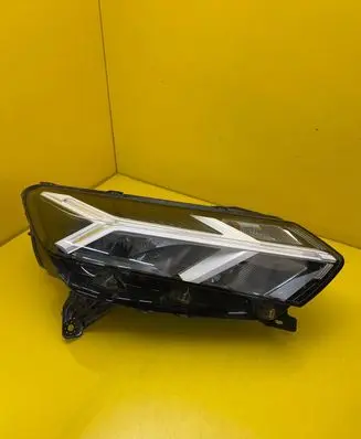 Dacia Sandero III Headlight/headlamp 260107978R
