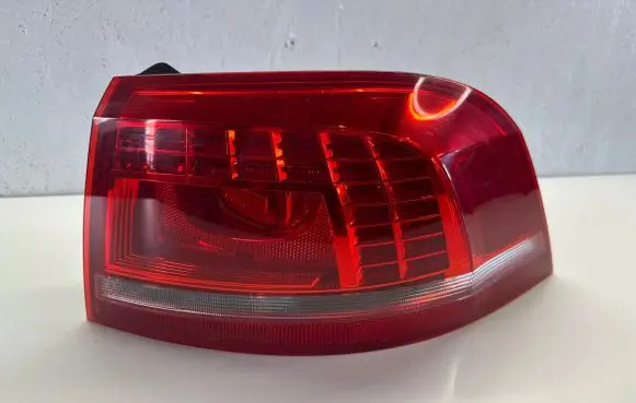 Volkswagen PASSAT B7 Rear/tail lights 3AF945208B 25KF1074602