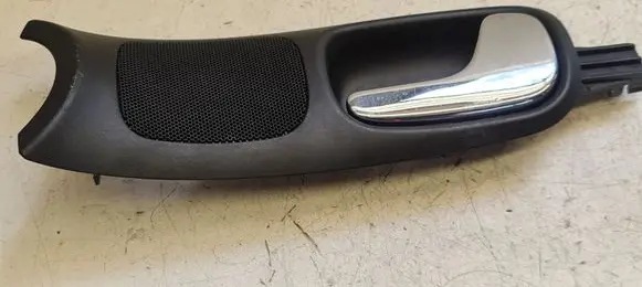 Audi A4 S4 B5 8D Front door interior handle 8D0837020