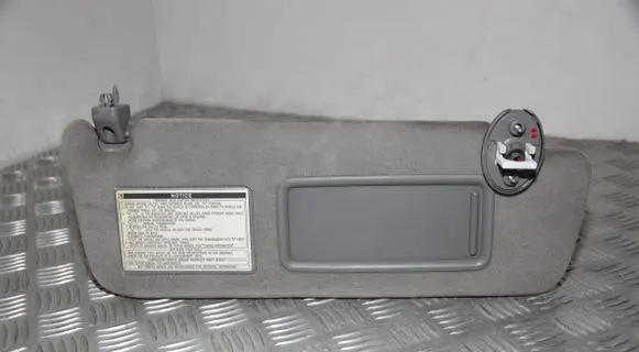 Sun visor