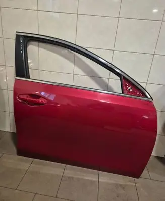 KIA Ceed Front door 