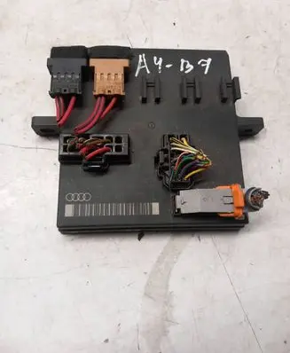Audi A4 S4 B7 8E 8H Comfort/convenience module 8E0907279C