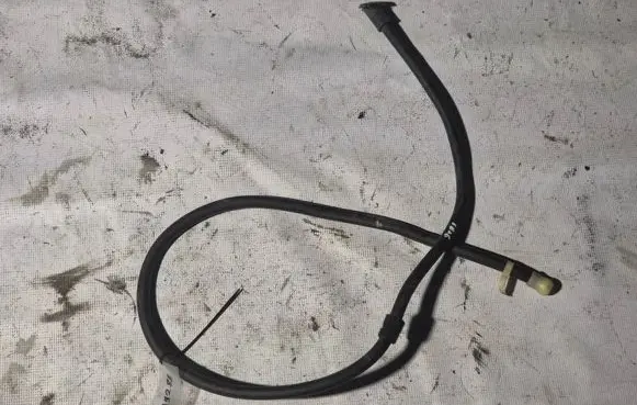 Audi Q7 4L Engine coolant pipe/hose 8h0877242
