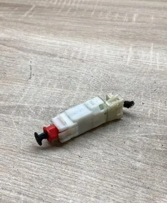 Opel Zafira A Brake pedal sensor switch 90492444 451027