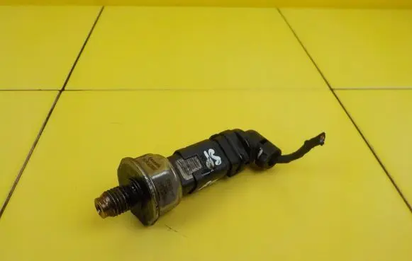 Peugeot Boxer Fuel pressure sensor 9814383880 28SP18