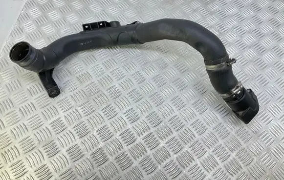 Skoda Rapid (NH) Intercooler hose/pipe 6R0145770H