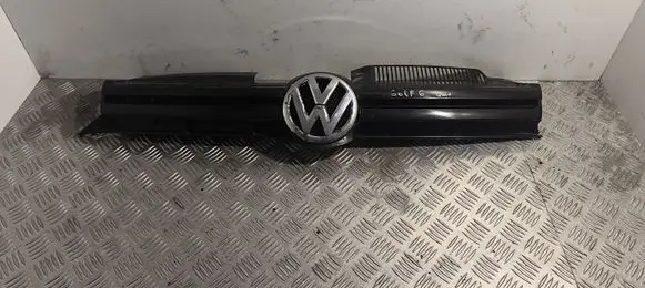 Volkswagen Golf Plus Front bumper upper radiator grill 1K9853653A
