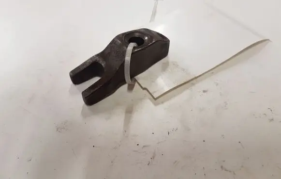 Hyundai i40 Fuel Injector clamp holder