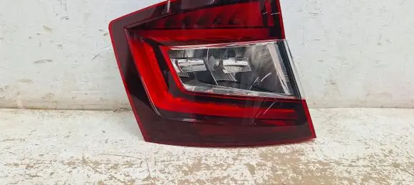 Skoda Fabia Mk3 (NJ) Rear/tail lights 566941015H 1ZX012669-25
