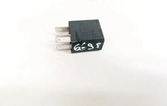 Opel Zafira A Other relay 24432680 70221