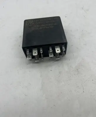 Audi A6 S6 C5 4B Other relay 4B0919471A 5KG00656805