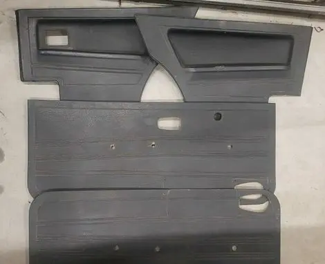 Volkswagen Golf I Front door card panel trim 171
