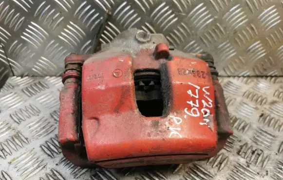 Mercedes-Benz C W204 Front brake caliper