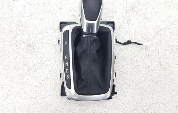 Ford Edge II Gear lever shifter trim leather/knob E7R9K PA66GF33
