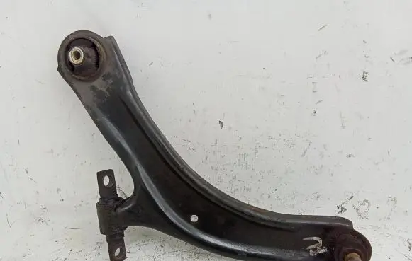 Nissan Qashqai Front lower control arm/wishbone