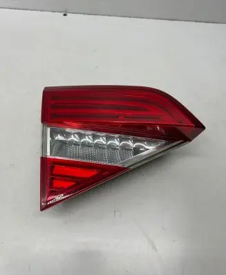 Skoda Superb B6 (3T) Tailgate rear/tail lights 3T5945093A 3T5945093B